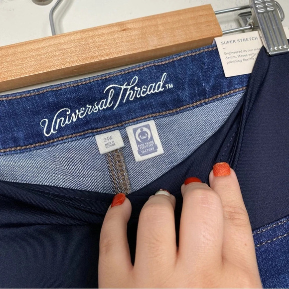 ✨NWT Universal Thread Dark Wash Elastic Adaptive Bootcut Flare Jeans Size 24W - Picture 5 of 12